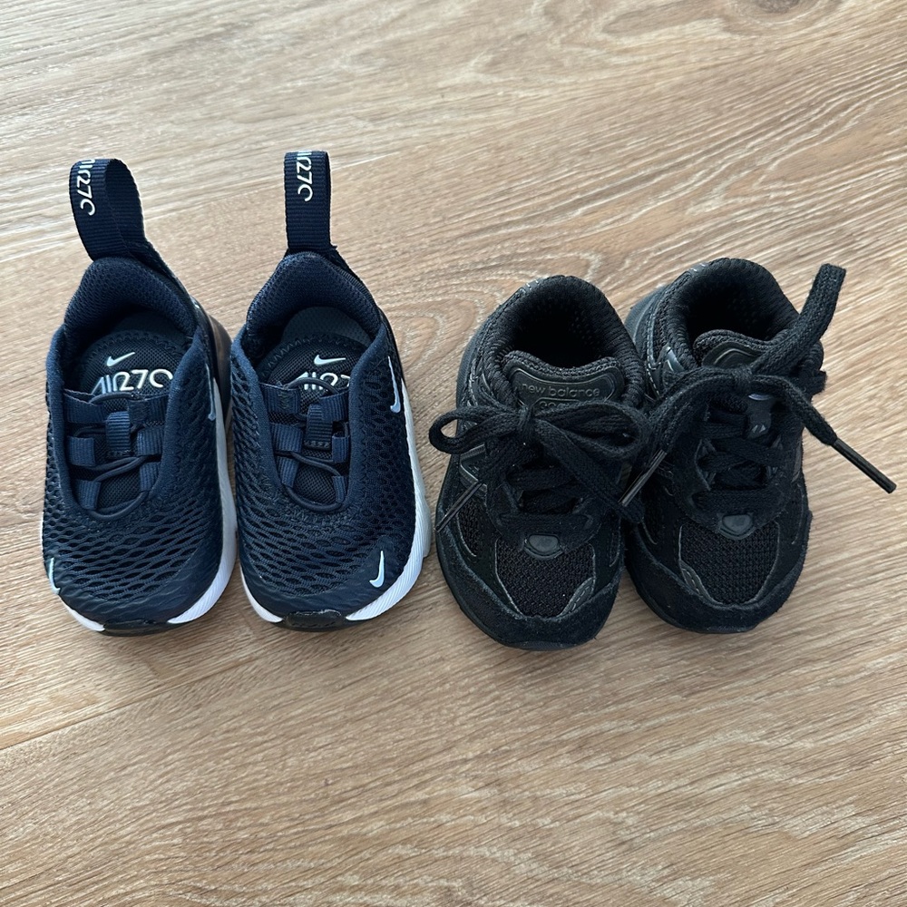 Nike Infant Navy Air Max 270 and Black New Balance Sneakers
